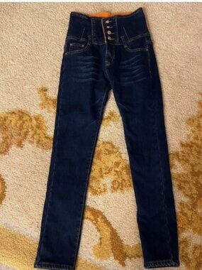 Unknown Brand. Size XXS. Fleece Lined. Contoured waist. Button Closure. B53